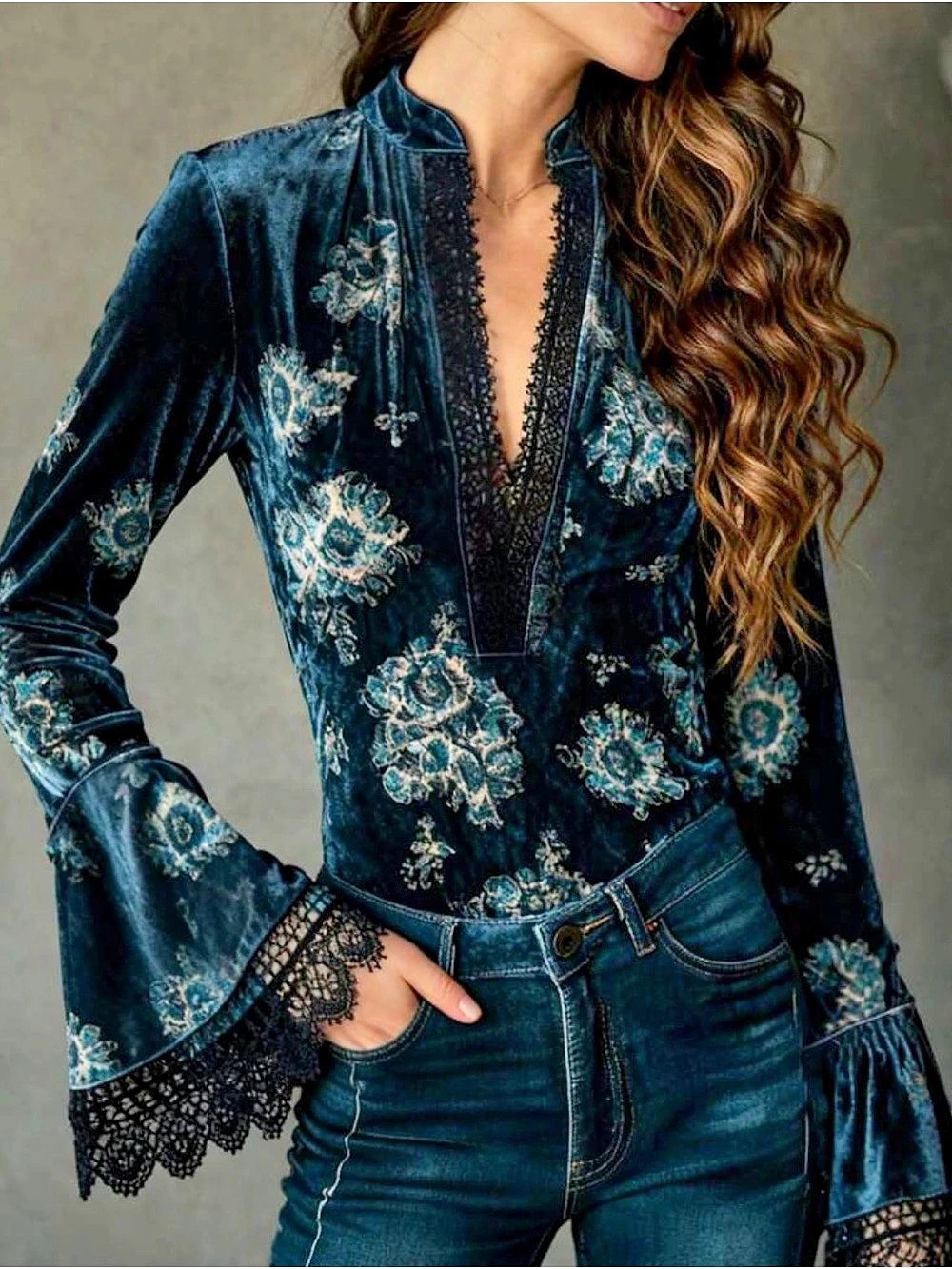NWT Floral Velvet Lace Trim Long Sleeve Blouse (Blue & Black)